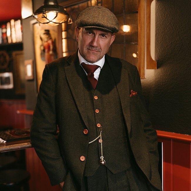 Men's tailored suit | 3-piece suit | green herringbone | thomas shelby | peaky blinders