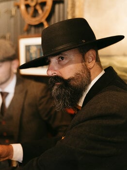 Alfie hat