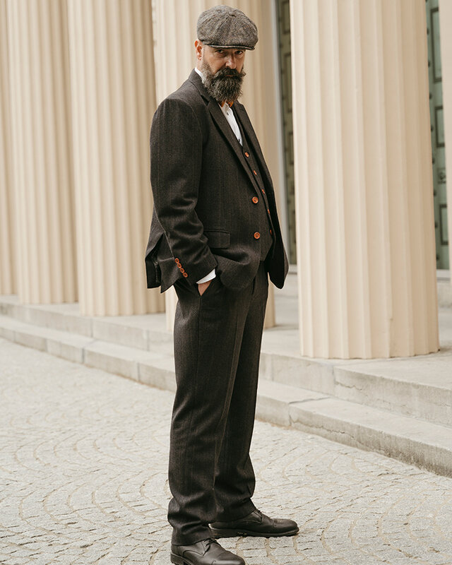 Men's tailored suit | 3-piece suit | black herringbone | Alfie Solomons | Peaky Blinders