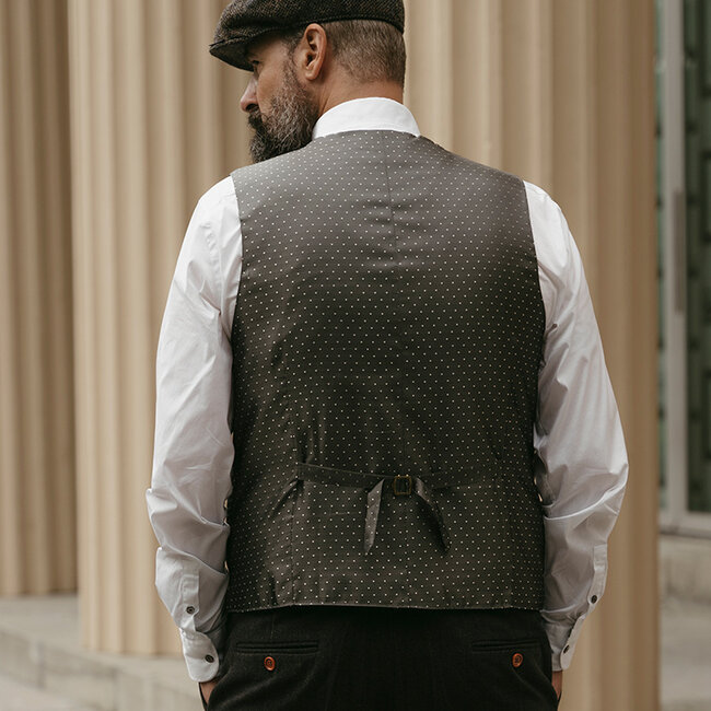 Men's tailored suit | 3-piece suit | black herringbone | Alfie Solomons | Peaky Blinders