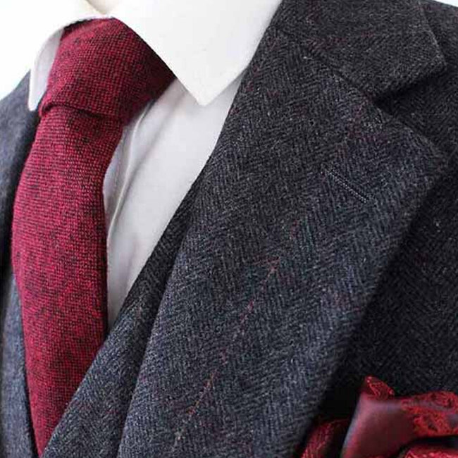 Men's tailored suit | 3-piece suit | black herringbone | Alfie Solomons | Peaky Blinders