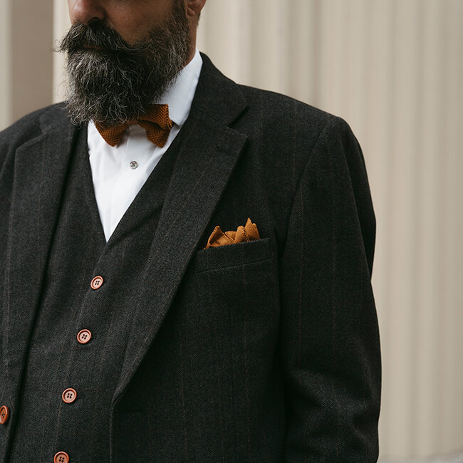 Men's tailored suit | 3-piece suit | black herringbone | Alfie Solomons | Peaky Blinders