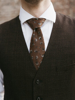 Sir Redman Corbata Flower Finesse