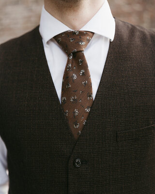 Sir Redman Flower Finesse Krawatte | Braun | Elegante Krawatte für Männer