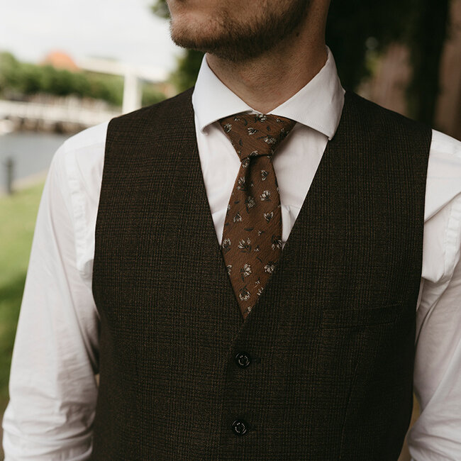 Sir Redman Flower Finesse Stropdas | Bruin | Elegante stropdas voor mannen