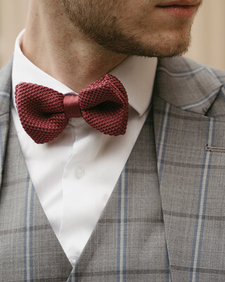 Sir Redman Luxus Fliege | Malve | Gestrickt | Elegante Fliege für Männer
