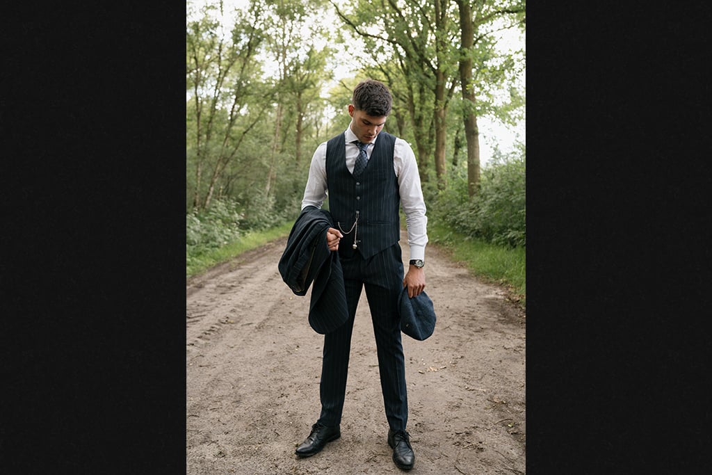 Cavani Invincible | Waistcoat | navy blue striped
