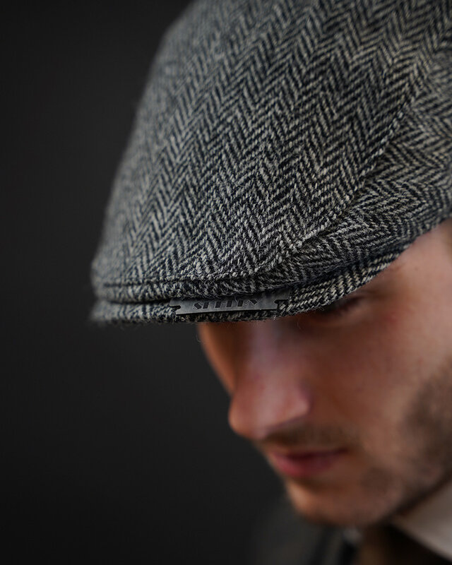 Heather Heather Gorra Highland | Harris Tweed | Gorra plana clásica | Gris