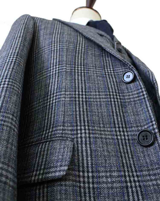 Men's tailored suit | 3-piece suit | grey/blue plaid | Charlie Strong | peaky blinders