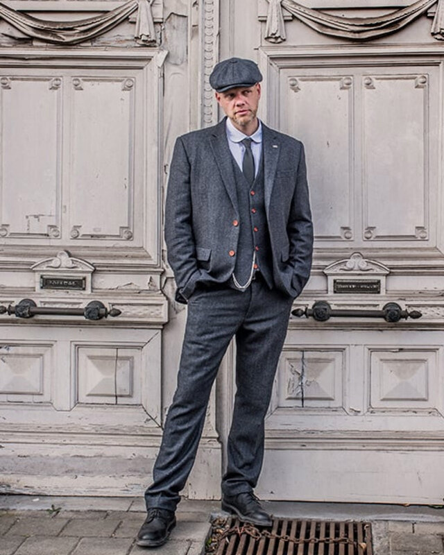 Men's tailored suit | 3-piece suit | dark grey herringbone | Thomas Shelby | Peaky Blinders