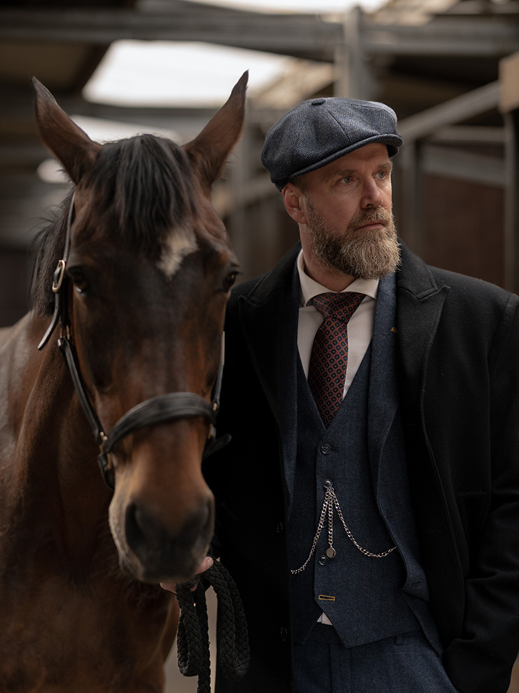 The Bookmaker | Colbert | Blauwe visgraat | Rood-gele overcheck