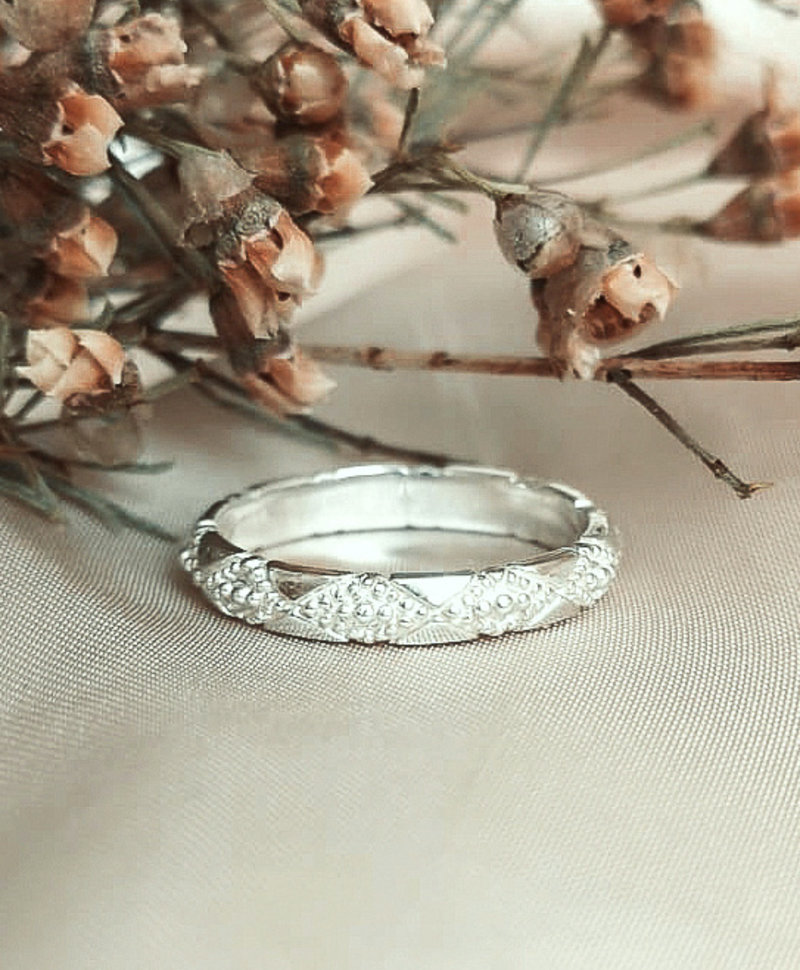 Vintage Pattern Ring Aurora, Silver