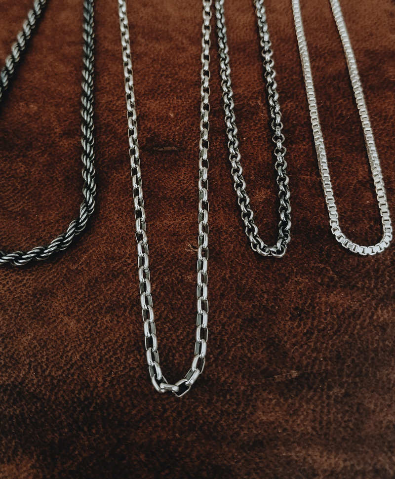 Silver Oval Men's Chain Necklace Gunnar