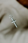 Charm de Boucle d'Oreille Argent Croix pour Hommes Benci