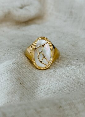 Mother Of Pearl Ring Miyuna, Gold Plated