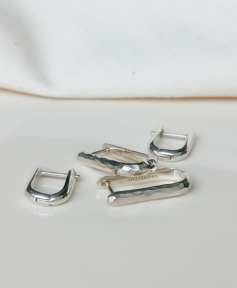 Single Rectangular Earring Sumiye (Small), Silver