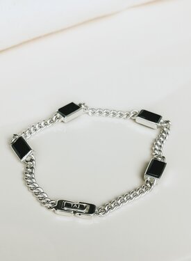 Silbernes Armband mit Onyx Chiasa