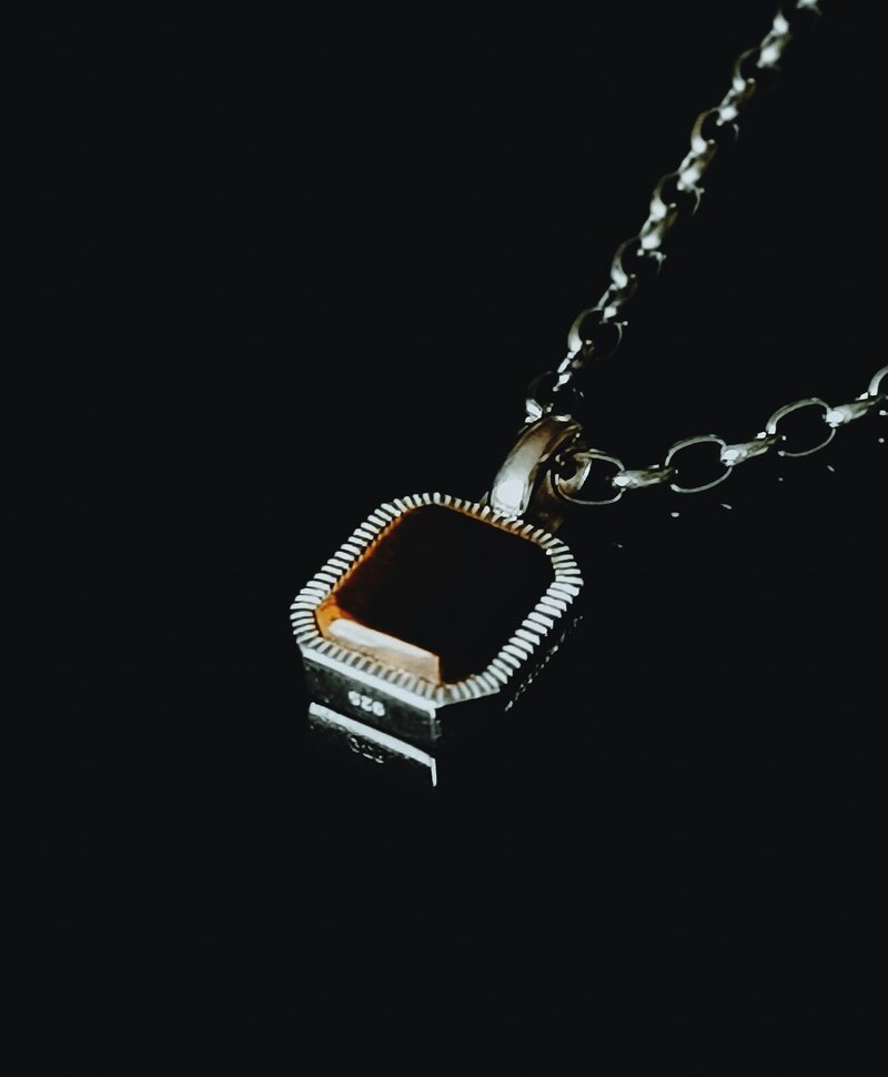 Silver Men's Pendant With Brown Stone Chetas