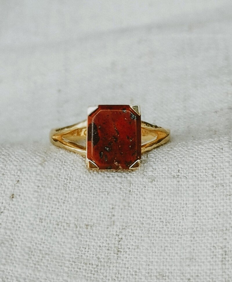 Red Jasper Ring Meiyo, Gold Plated