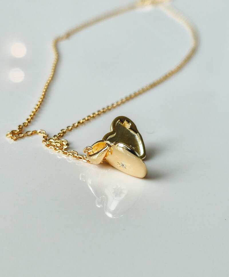 Collier Avec Médaillon En Forme De Cœur Amélie, Plaqué Or