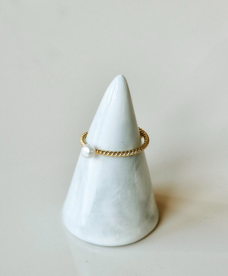 Bague À Perle À Anneau Torsadé Noémie, Plaqué Or