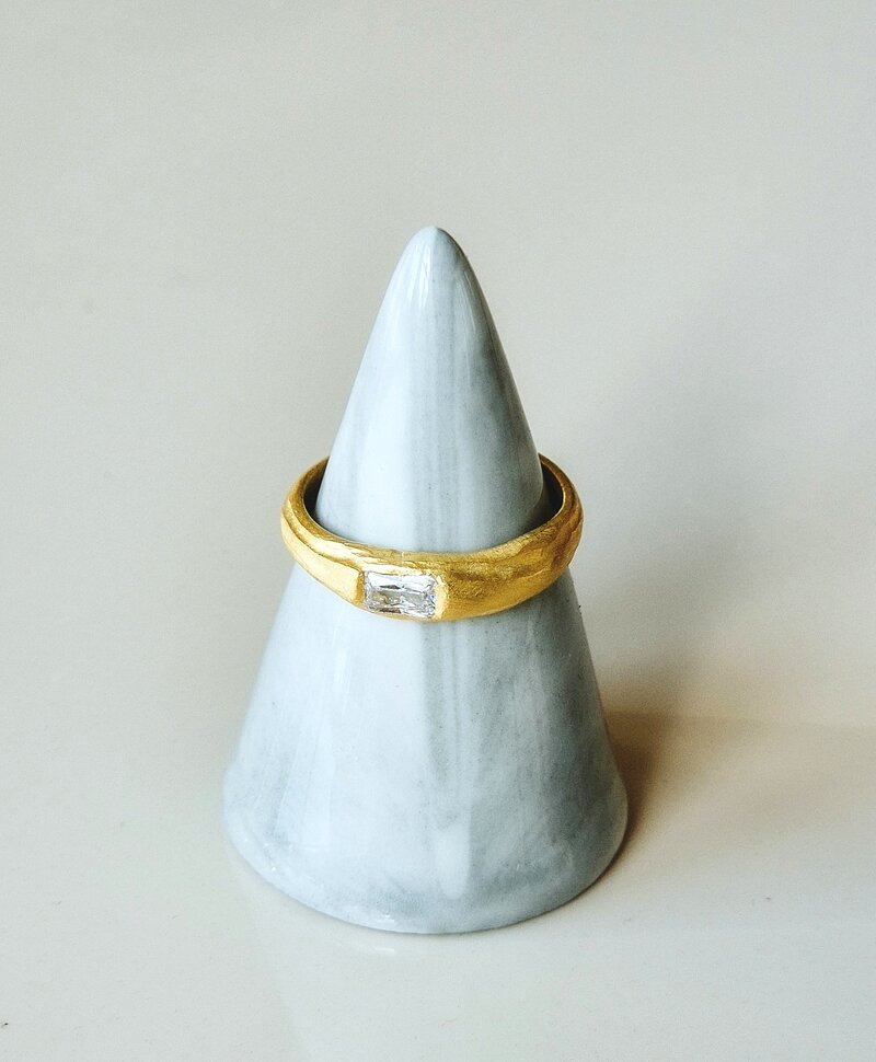 Ring With Clear Stone Neige, Gold Plated