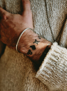 Silver Hammered Men’s Bangle Stellan