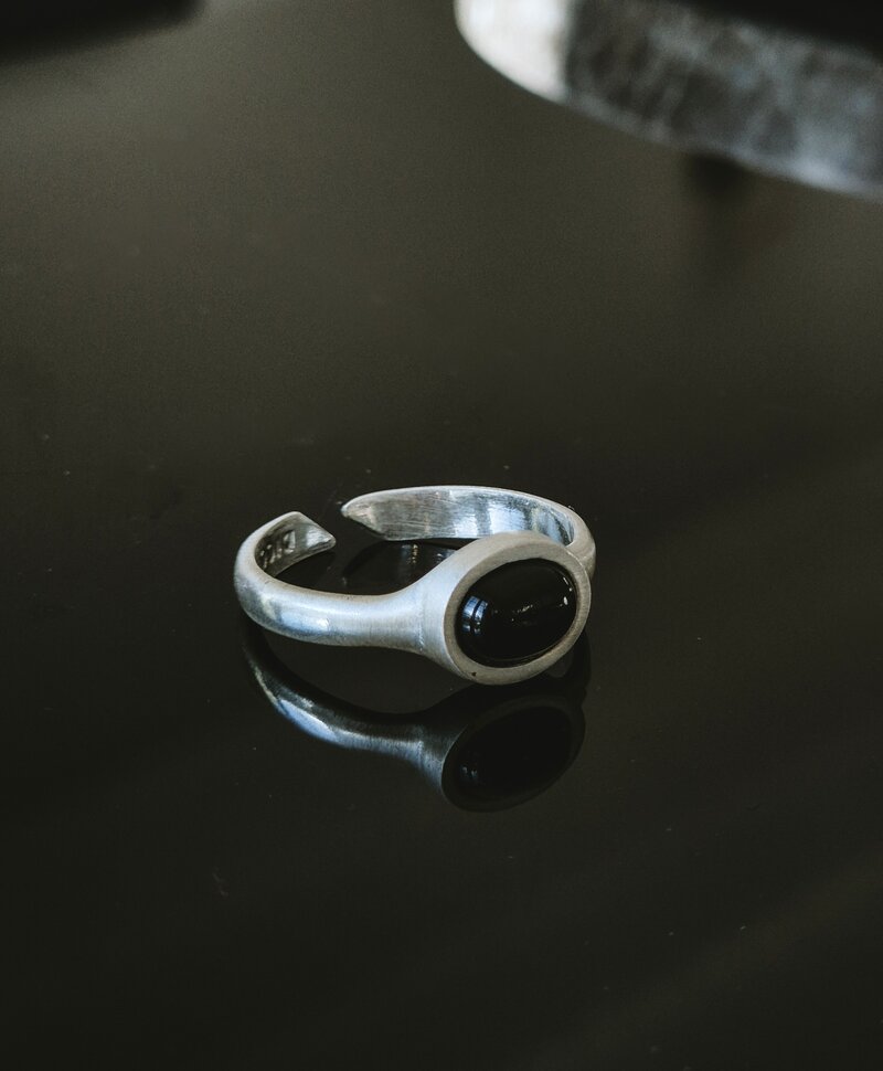 Argent Bague Homme Avec Onyx Noir Ovale Zephyr