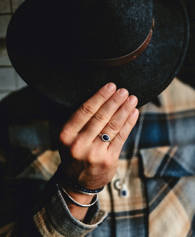 Silberner Herrenring Mit Blauem Lapislazuli Zephyr