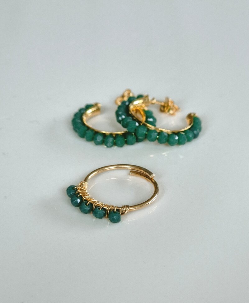Gold Plated Ring Met Groene Stenen Anaïs