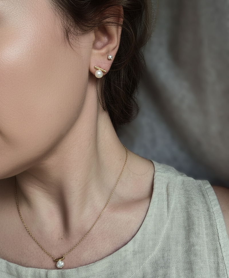 Modern Pearl Necklace Ondine, Gold Plated