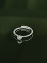 Pearl Ring With Twisted Band Noémie, Silver