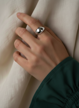 Bold Dome Ring Ophélie, Silver