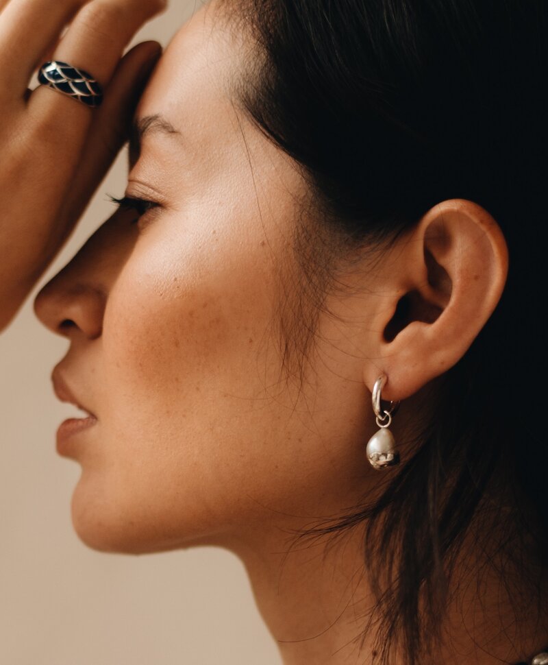 Single Pearl Earring Charm Shinju, Silver