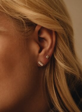 Single Herringbone Ear Stud Miku (Small), Silver