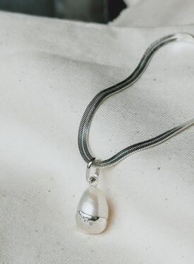 Large Pearl Pendant Shinju, Silver