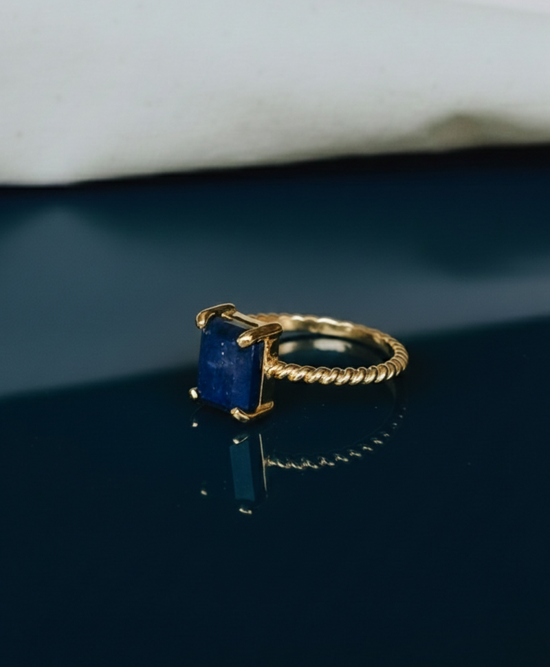 Twisted Lapis Lazuli Ring Rumi, Gold Plated