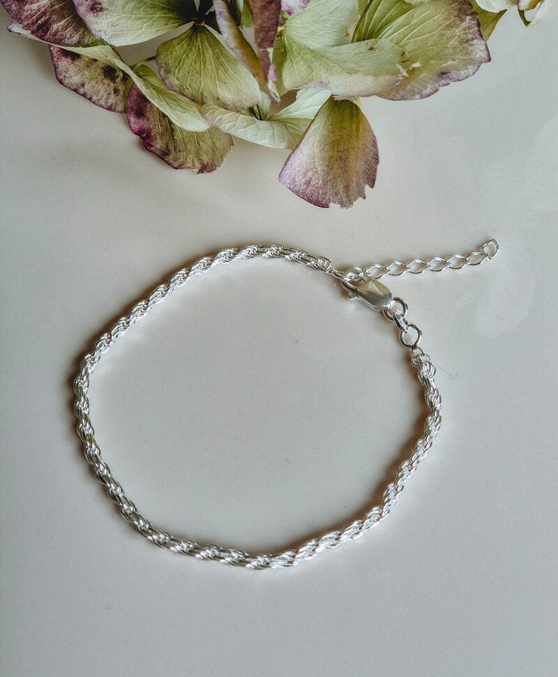 Bracelet torsadé Makana, argent