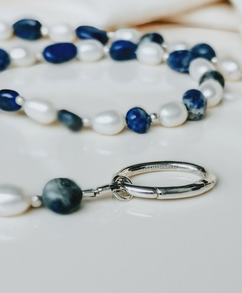 Lapis Lazuli & Pearl Necklace Aiko, Silver