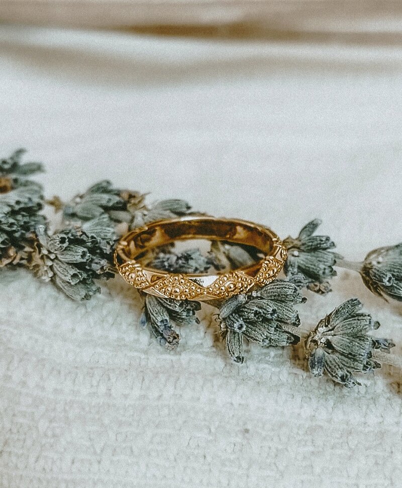 Gold Plated Vintage Ring Met Patroon Aurora