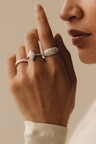 Silberner Ring mit weißem Achatstein Jun