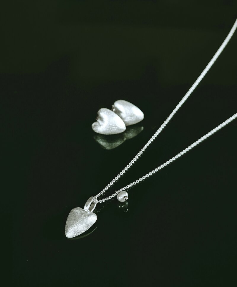 Silberne Kette Mit Herzanhänger Chérie