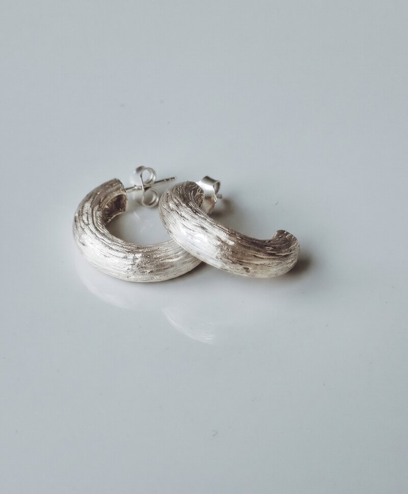 Zilveren Chubby Half Hoop Oorbellen Sable