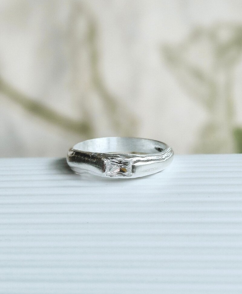 Bague Avec Pierre Claire Neige, Argent