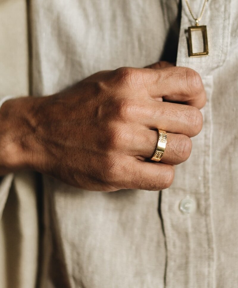 Gold Plated Heren Ring Met Gevlochten Band Angus