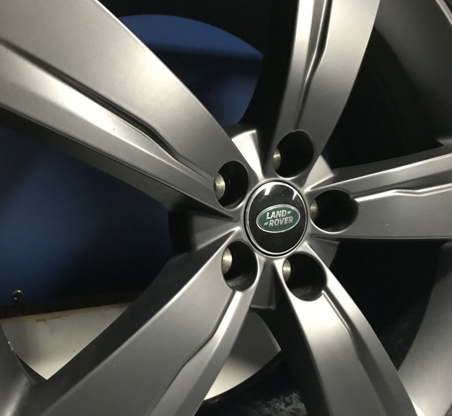 Range Rover 19 inch velgen +Zomerbanden Velar