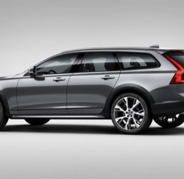 Volvo V90CC 2017 T/M20  Exterieur Styling Kit