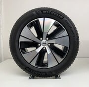  Volvo Volvo 18 inch velgen + Allseasonbanden  XC40 incl recharge