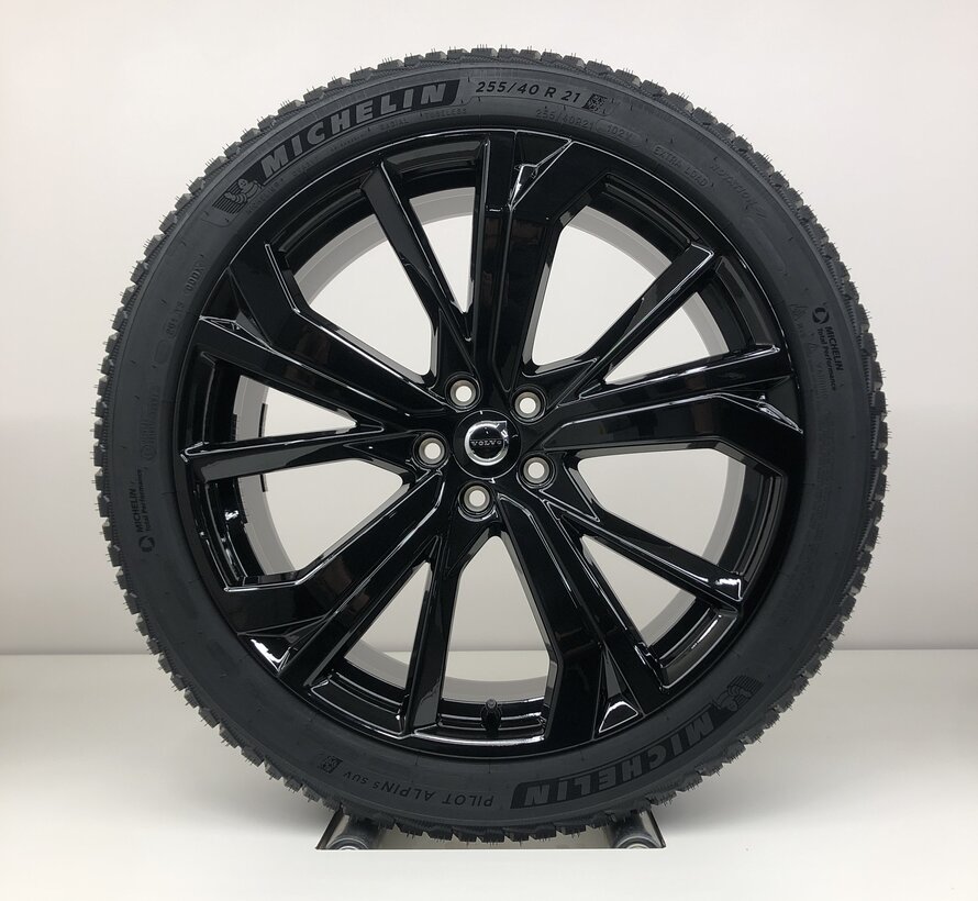 Volvo NIEUWE 21 inch Dark/Black velgen + Winterbanden XC60 2017-