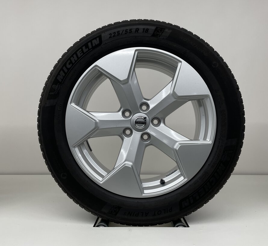 Volvo 18 inch velgen + Winterbanden EX30